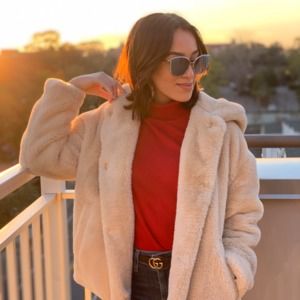 Meet your Posher, Catherine